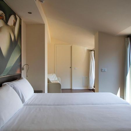 Hotel Antico Borgo Riva del Garda Rum bild