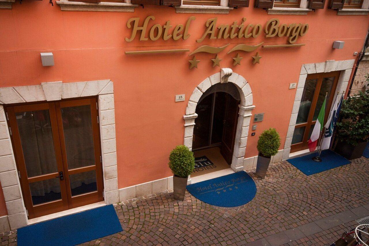 Hotel Antico Borgo Riva del Garda Exteriör bild